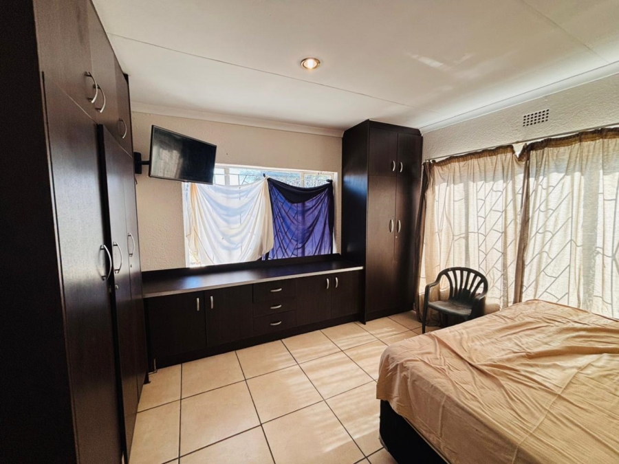 3 Bedroom Property for Sale in Ridgeway Gauteng
