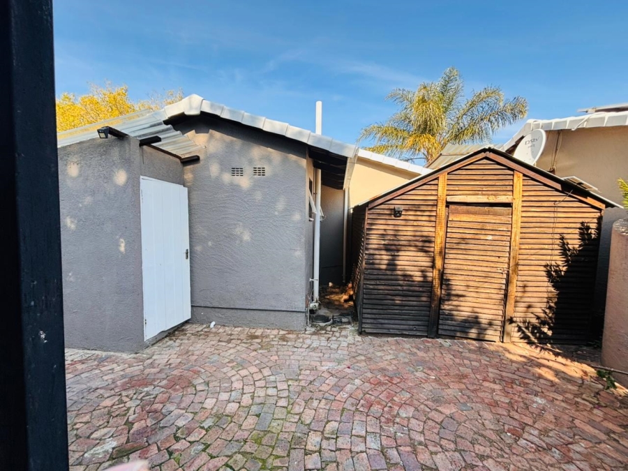 3 Bedroom Property for Sale in Ridgeway Gauteng