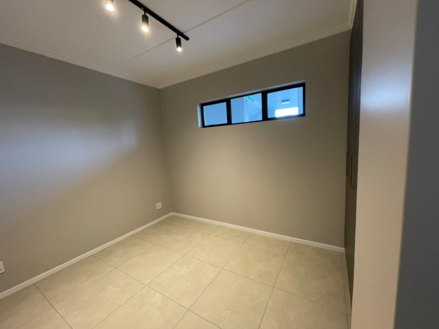 1 Bedroom Property for Sale in Wierda Valley Gauteng