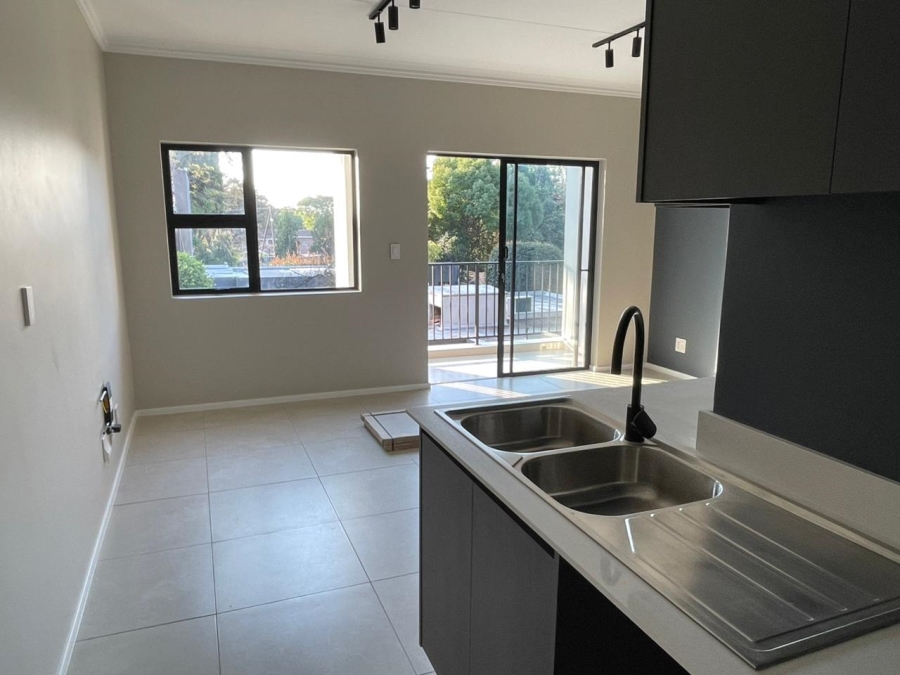 To Let 1 Bedroom Property for Rent in Atholl Gauteng
