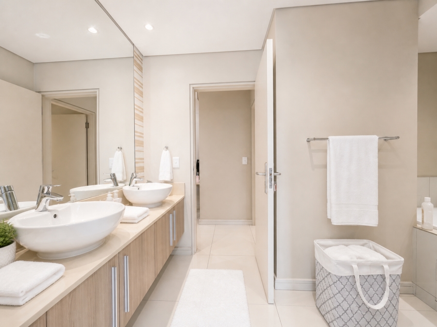 To Let 2 Bedroom Property for Rent in Rosebank Gauteng