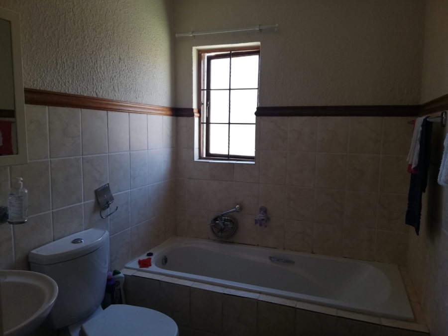 3 Bedroom Property for Sale in Country View Estate Gauteng
