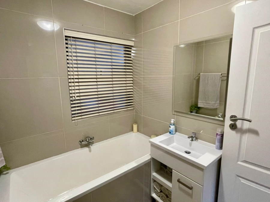 3 Bedroom Property for Sale in Boardwalk Gauteng