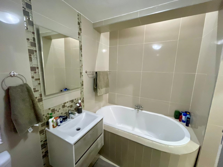 3 Bedroom Property for Sale in Boardwalk Gauteng
