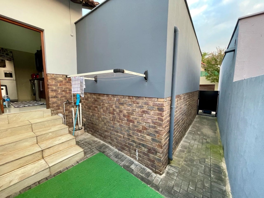 3 Bedroom Property for Sale in Boardwalk Gauteng