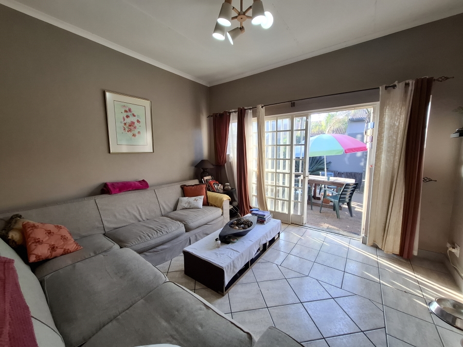 3 Bedroom Property for Sale in Faerie Glen Gauteng