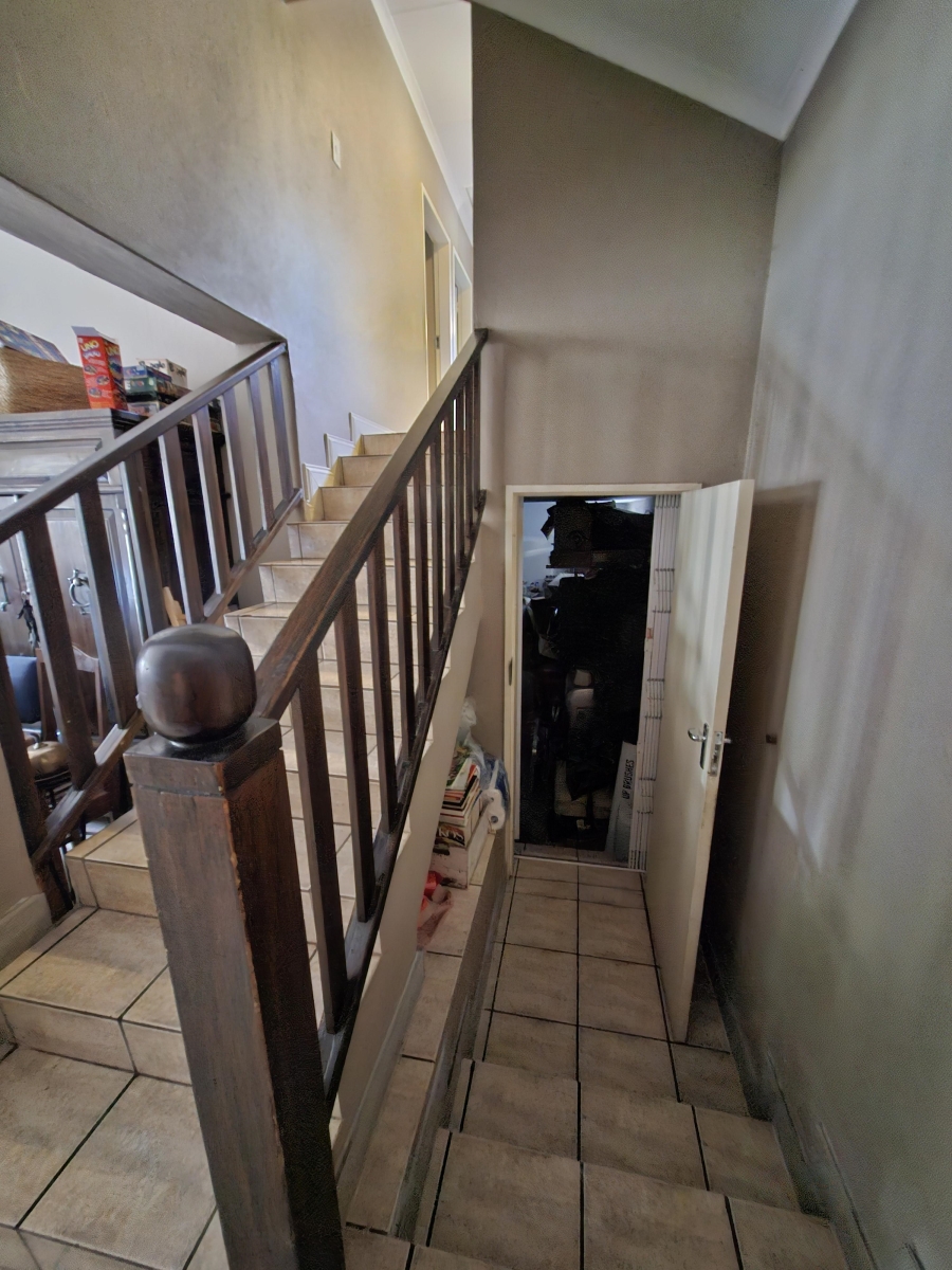 3 Bedroom Property for Sale in Faerie Glen Gauteng