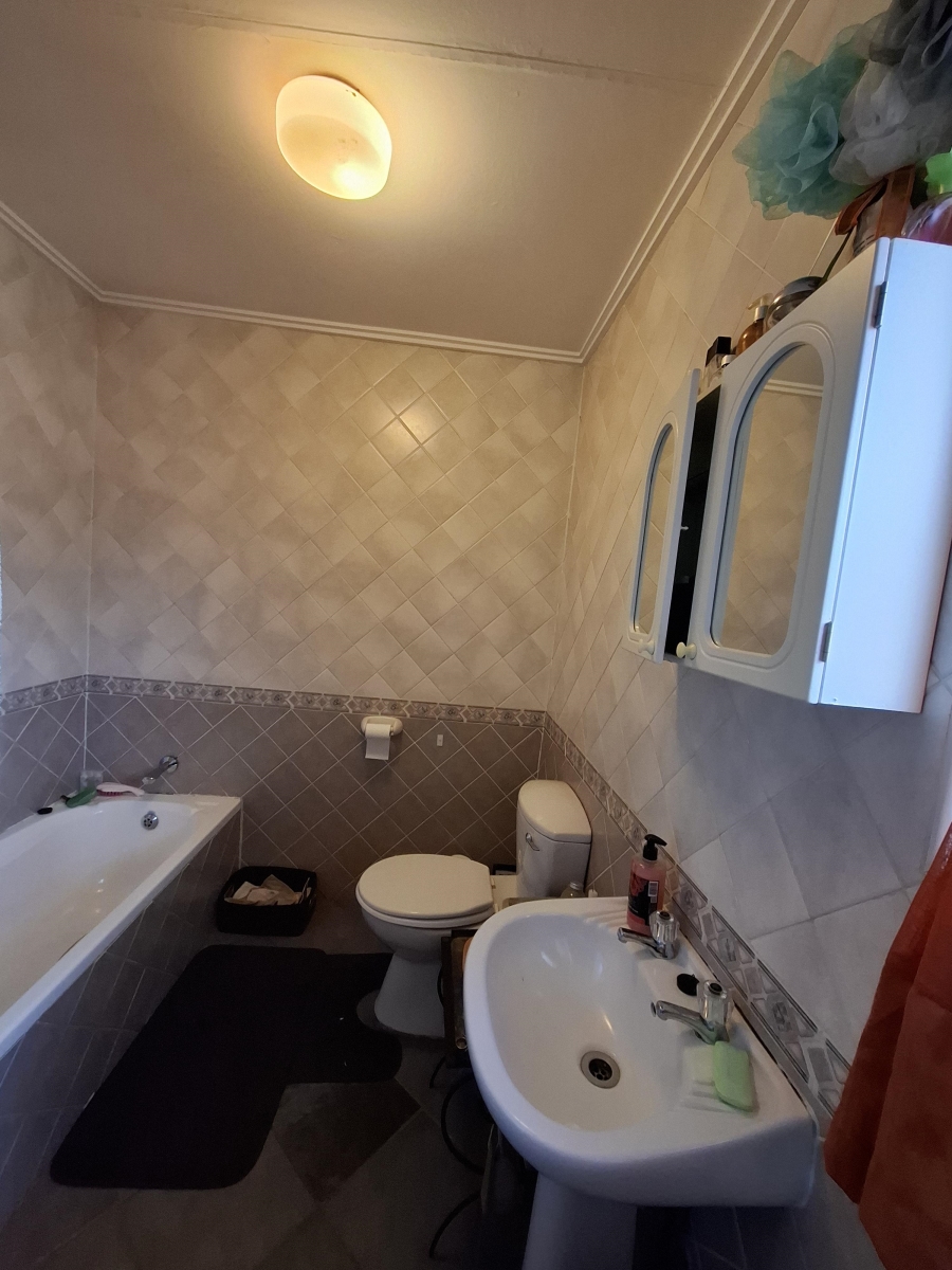 3 Bedroom Property for Sale in Faerie Glen Gauteng