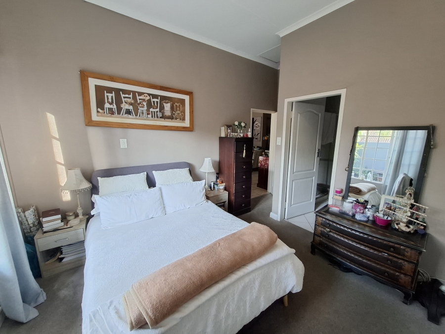 3 Bedroom Property for Sale in Faerie Glen Gauteng