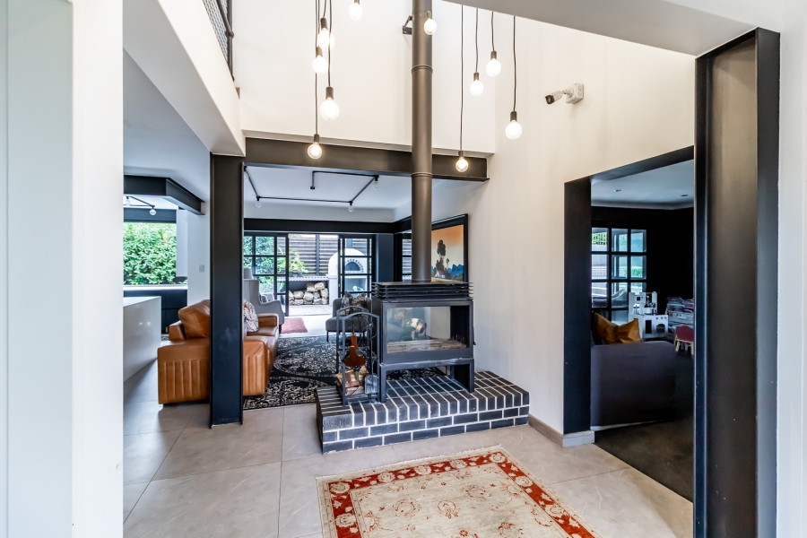 3 Bedroom Property for Sale in Waverley Gauteng