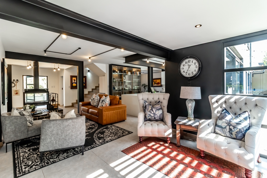 3 Bedroom Property for Sale in Waverley Gauteng