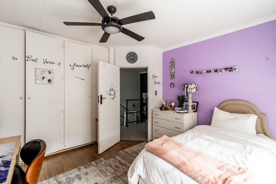 3 Bedroom Property for Sale in Waverley Gauteng
