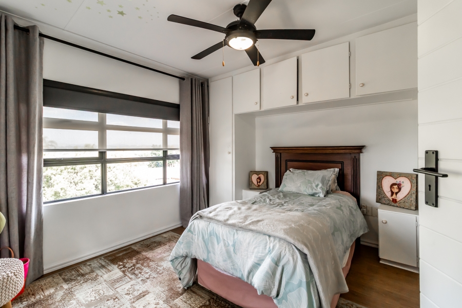 3 Bedroom Property for Sale in Waverley Gauteng