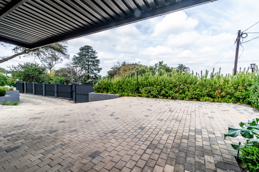 3 Bedroom Property for Sale in Waverley Gauteng