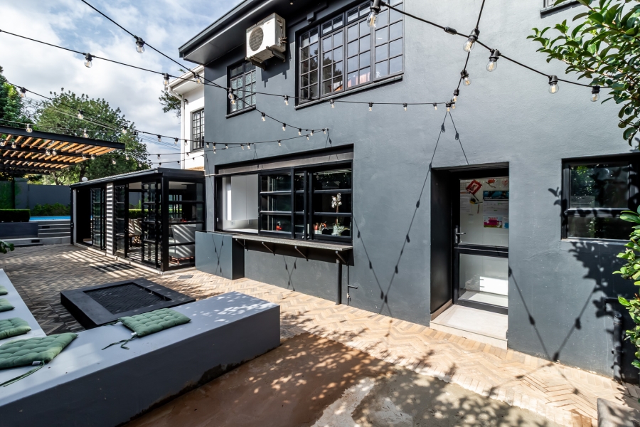 3 Bedroom Property for Sale in Waverley Gauteng