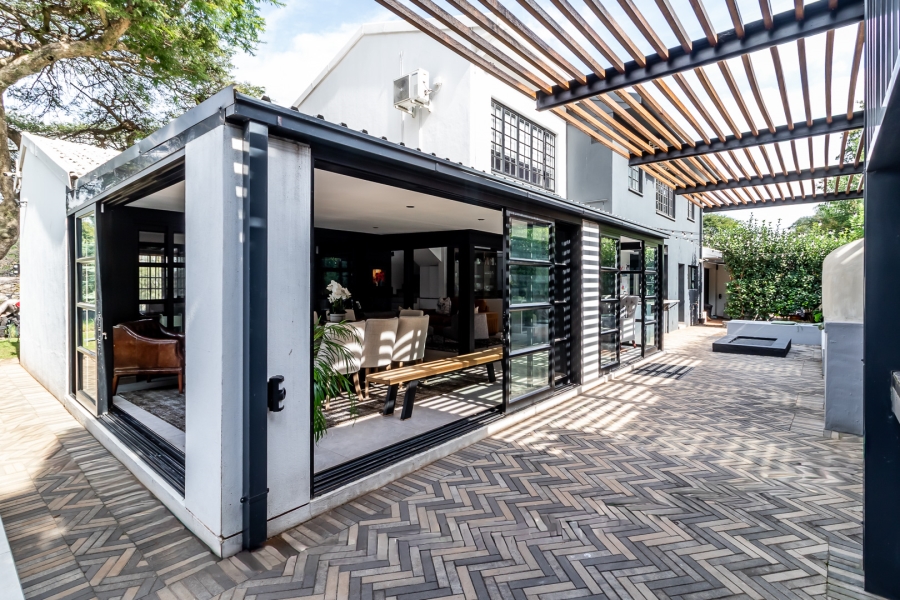 3 Bedroom Property for Sale in Waverley Gauteng