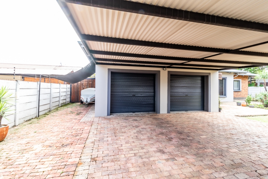 3 Bedroom Property for Sale in Moregloed Gauteng