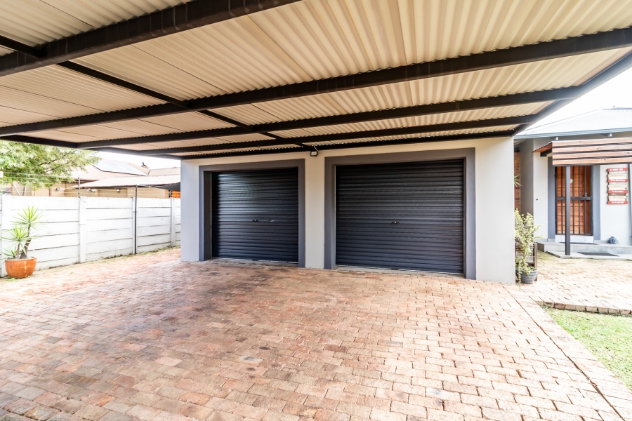 3 Bedroom Property for Sale in Moregloed Gauteng