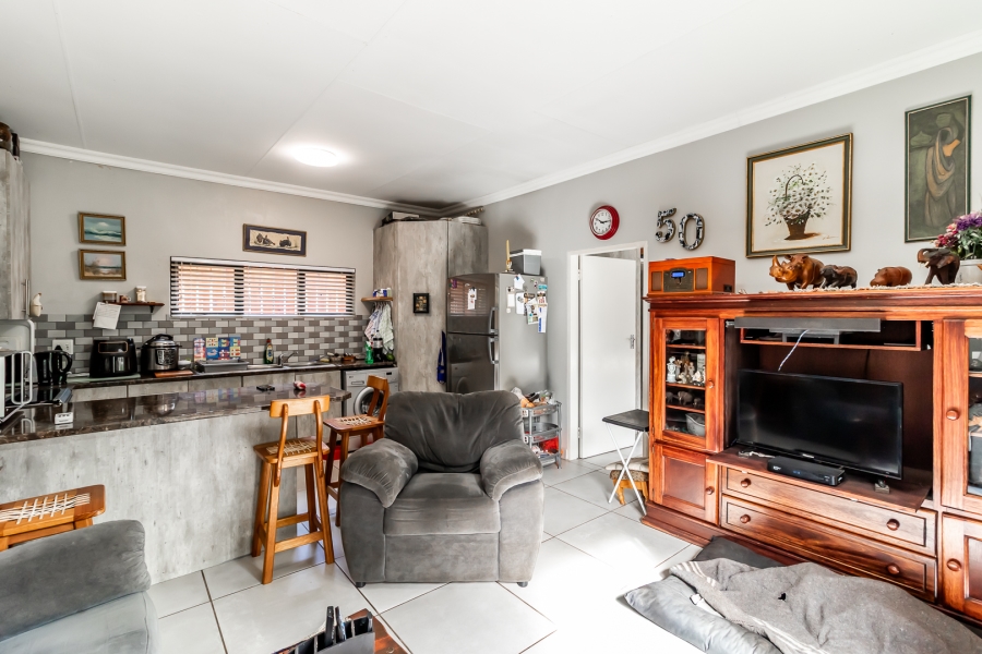 3 Bedroom Property for Sale in Moregloed Gauteng