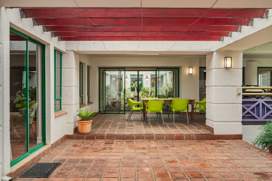 4 Bedroom Property for Sale in Waterkloof Gauteng