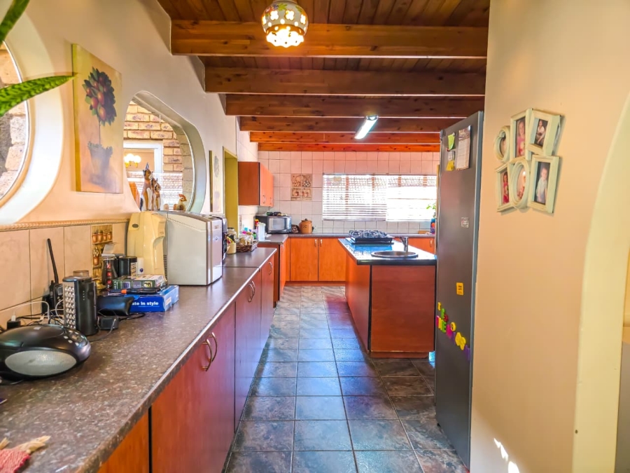 4 Bedroom Property for Sale in Florauna Gauteng