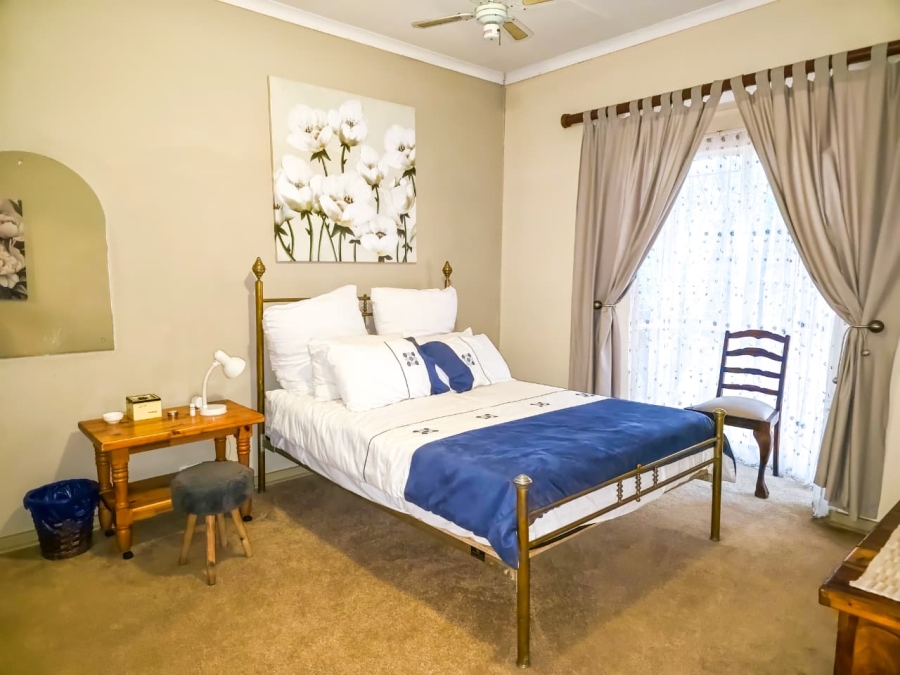 4 Bedroom Property for Sale in Florauna Gauteng