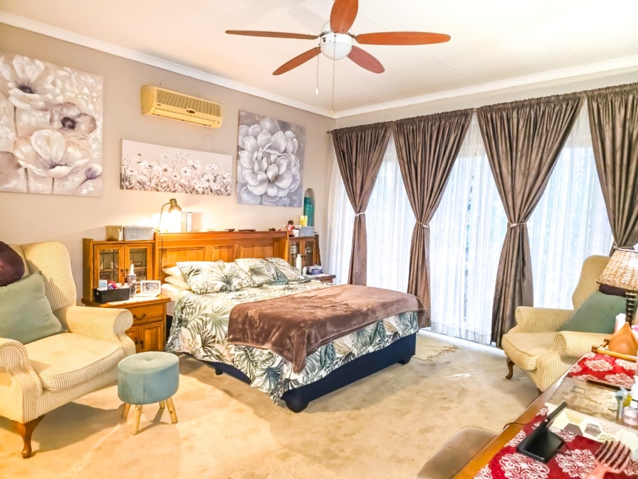 4 Bedroom Property for Sale in Florauna Gauteng