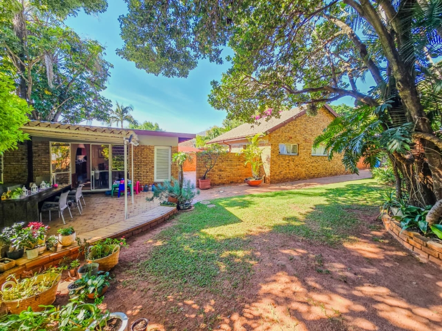 4 Bedroom Property for Sale in Florauna Gauteng