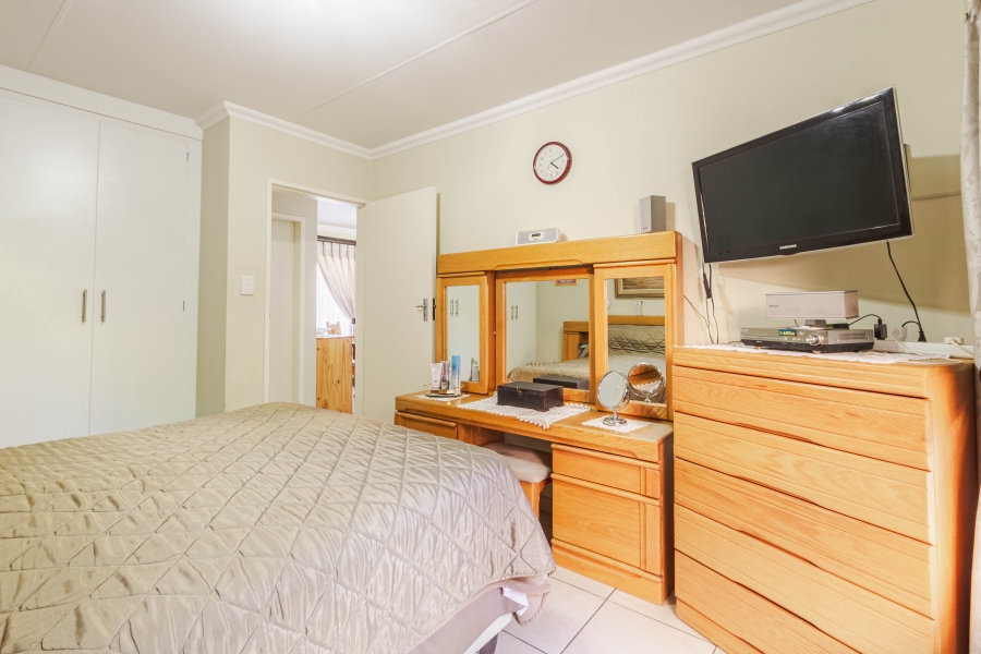 2 Bedroom Property for Sale in Equestria Gauteng