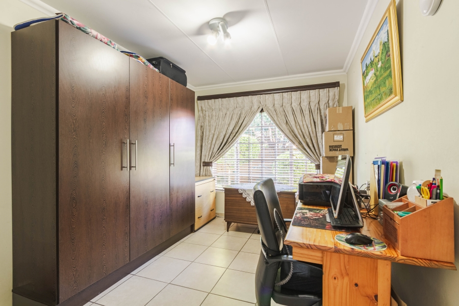 2 Bedroom Property for Sale in Equestria Gauteng