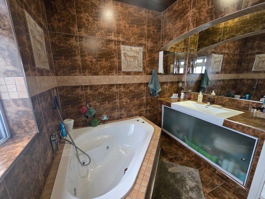3 Bedroom Property for Sale in Lyttelton Manor Gauteng
