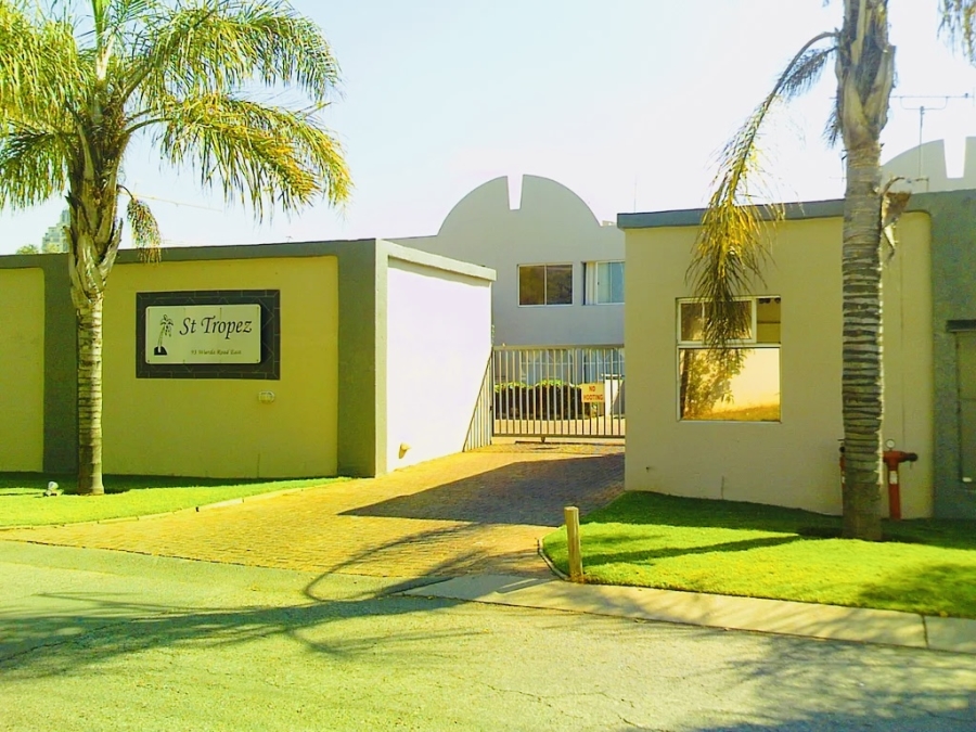 1 Bedroom Property for Sale in Sandown Gauteng