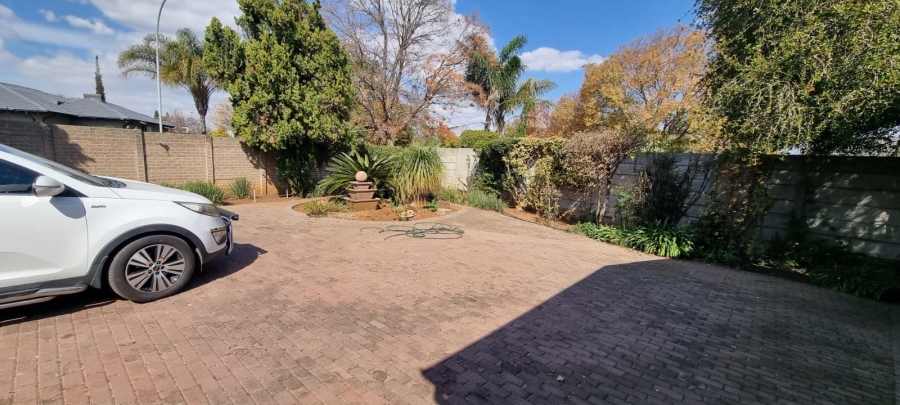 3 Bedroom Property for Sale in Elspark Gauteng