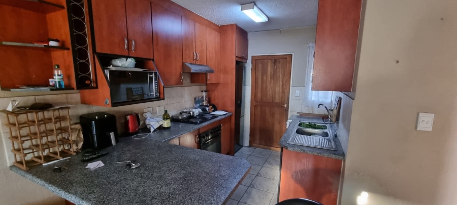 2 Bedroom Property for Sale in Elspark Gauteng