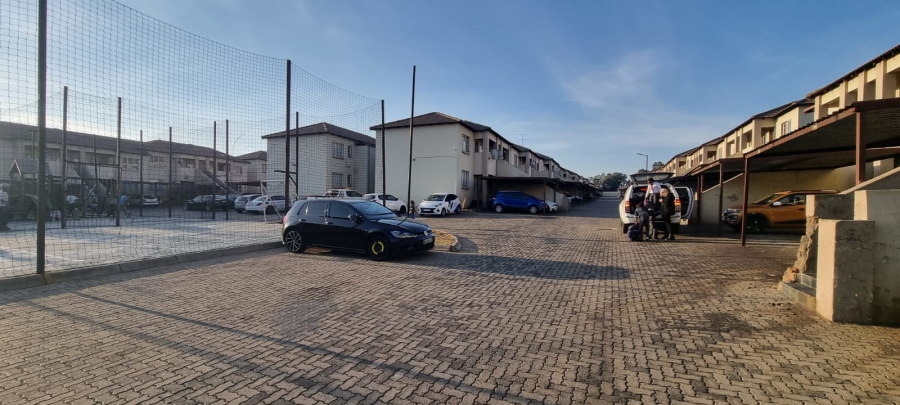 2 Bedroom Property for Sale in Elspark Gauteng
