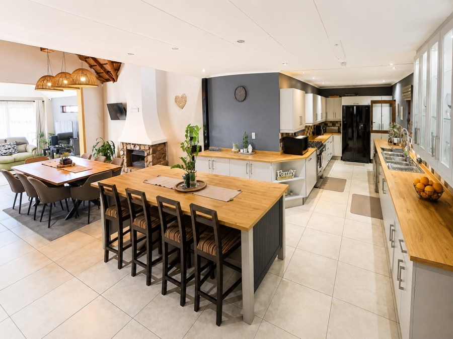4 Bedroom Property for Sale in Weltevreden Park Gauteng