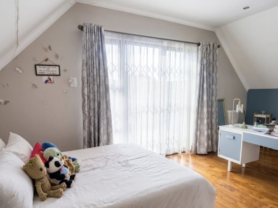 4 Bedroom Property for Sale in Weltevreden Park Gauteng