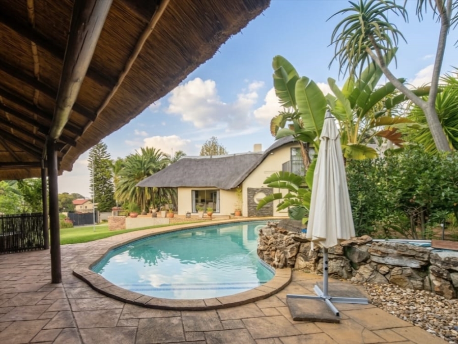 4 Bedroom Property for Sale in Weltevreden Park Gauteng
