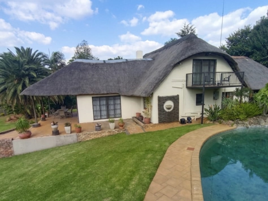 4 Bedroom Property for Sale in Weltevreden Park Gauteng
