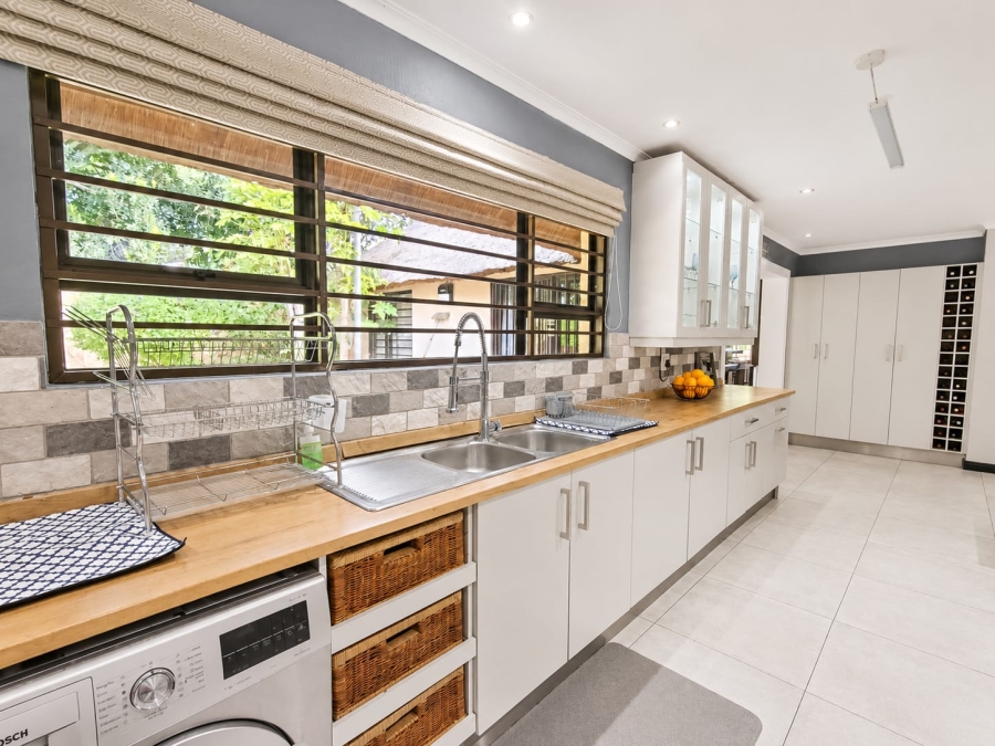 4 Bedroom Property for Sale in Weltevreden Park Gauteng