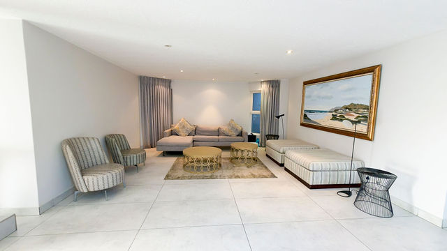 To Let 4 Bedroom Property for Rent in Sandhurst Gauteng