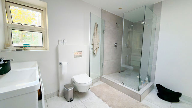 To Let 4 Bedroom Property for Rent in Sandhurst Gauteng