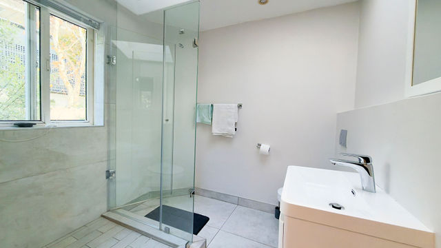 To Let 4 Bedroom Property for Rent in Sandhurst Gauteng