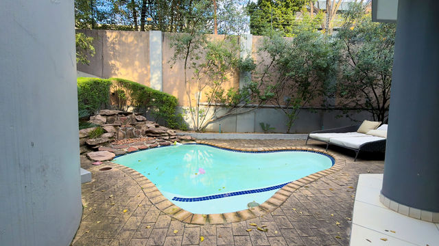 To Let 4 Bedroom Property for Rent in Sandhurst Gauteng