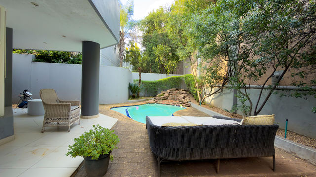 To Let 4 Bedroom Property for Rent in Sandhurst Gauteng