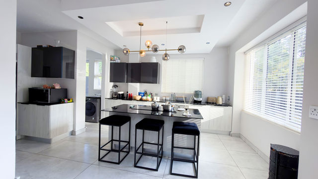 To Let 4 Bedroom Property for Rent in Sandhurst Gauteng