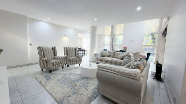 To Let 4 Bedroom Property for Rent in Sandhurst Gauteng