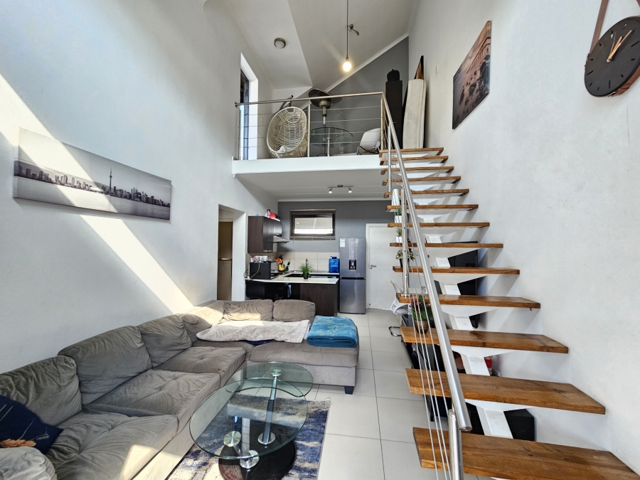 1 Bedroom Property for Sale in Fourways Gauteng
