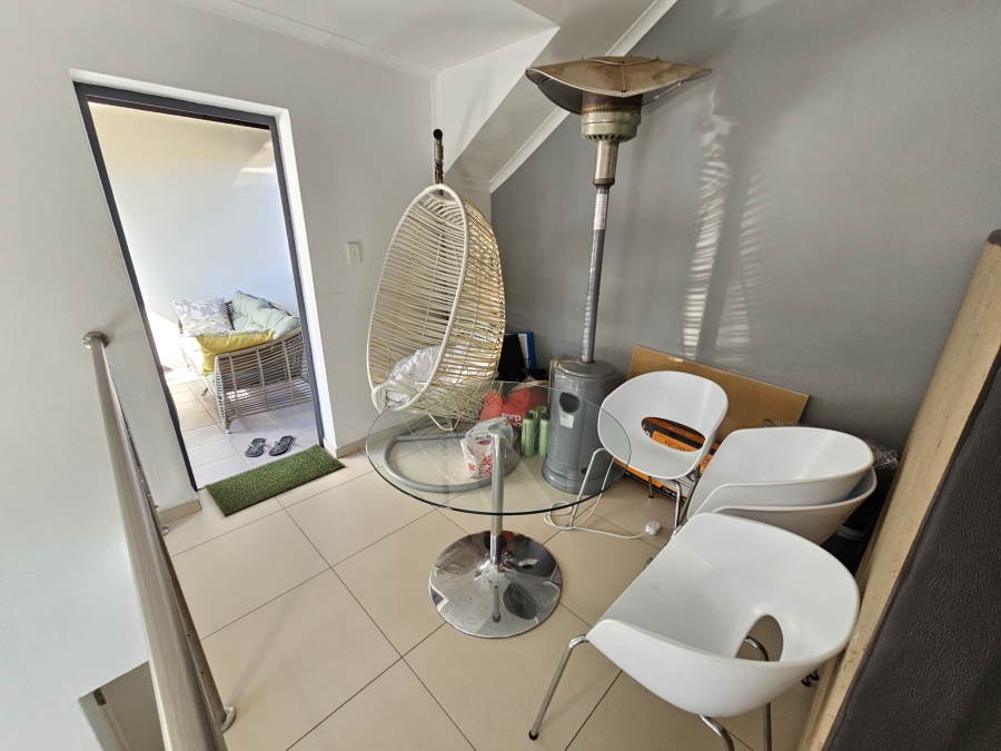 1 Bedroom Property for Sale in Fourways Gauteng