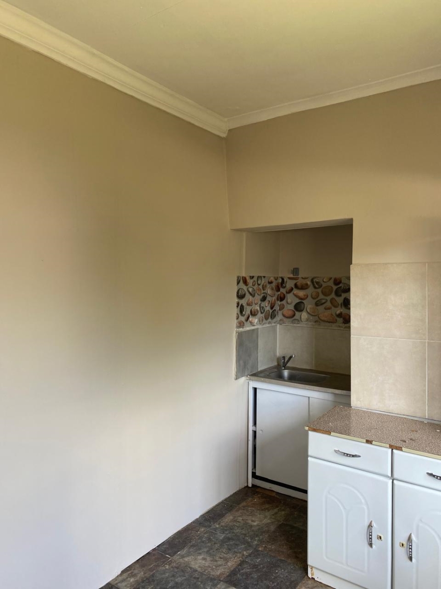 To Let 1 Bedroom Property for Rent in Eastleigh Ridge Gauteng